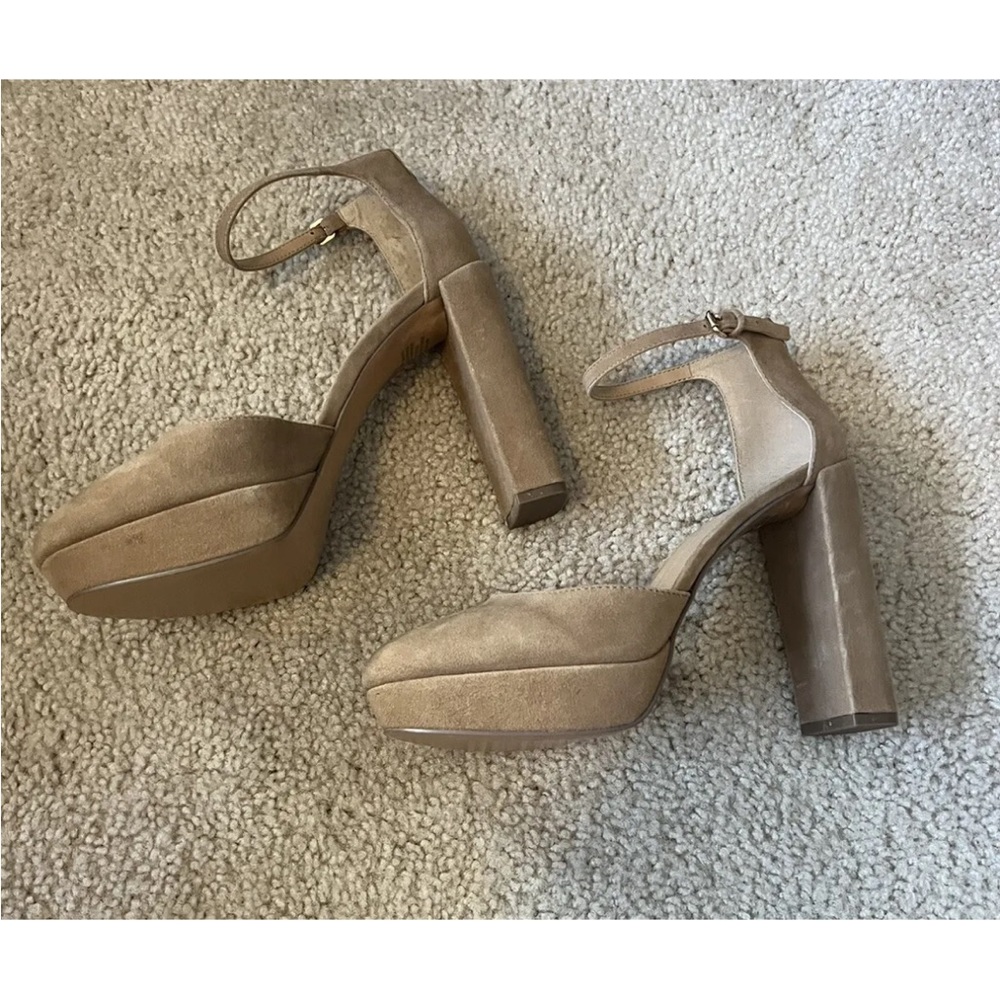 Banana Republic Platform Suede Beige Pumps 8 M Ankle Strap Block Heel